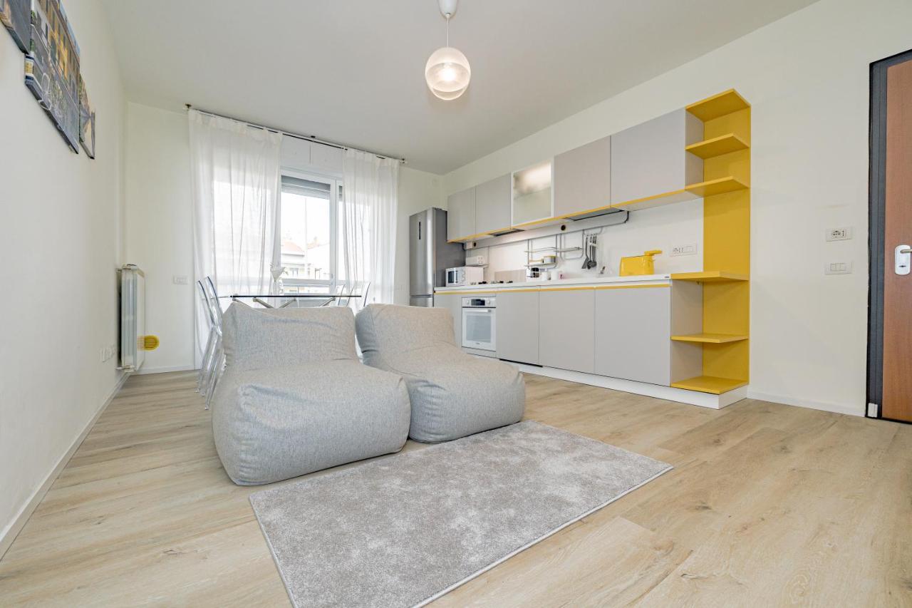 Milan Mchome 特雷扎诺南纳维利奥 外观 照片
